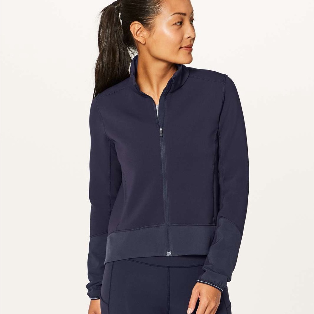 Lululemon Cardio Squad Jacket
Midnight Navy sz12 #0077